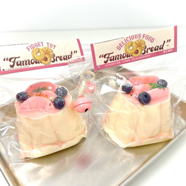 1【복숭아 시리즈】모방 식품 스퀴시 슬라임, 식품급 실리콘 소재로 수제 제작한 안전 무독한 스트레스 해소 장난감입니다. 손 근육 단련하고 정신적 스트레스를 완화해 드릴 뿐만 아니라 세탁 가능하며, 40000원 구매 시 무료 배송해 드립니다.