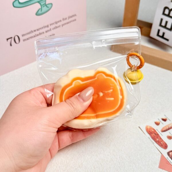 13【붕어빵 시리즈】모방 식품 스퀴시 슬라임, 식품급 실리콘 소재로 수제 제작한 안전 무독한 스트레스 해소 장난감입니다. 손 근육 단련하고 정신적 스트레스를 완화해 드릴 뿐만 아니라 세탁 가능하며, 40000원 구매 시 무료 배송해 드립니다.