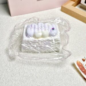 보라 화이트 블러 크림 토스트