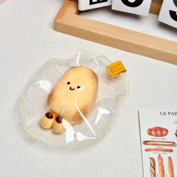 140【감자 - 오리지널 컬러】모방 식품 스퀴시 슬라임, 식품급 실리콘 소재로 수제 제작한 안전 무독한 스트레스 해소 장난감입니다. 손 근육 단련하고 정신적 스트레스를 완화해 드릴 뿐만 아니라 세탁 가능하며, 40000원 구매 시 무료 배송해 드립니다.