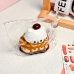 106【커피 고양이 케이크】모방 식품 스퀴시 슬라임, 식품급 실리콘 소재로 수제 제작한 안전 무독한 스트레스 해소 장난감입니다. 손 근육 단련하고 정신적 스트레스를 완화해 드릴 뿐만 아니라 세탁 가능하며, 40000원 구매 시 무료 배송해 드립니다.