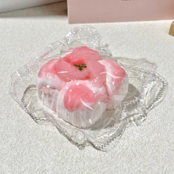 256【복숭아 찢빵】모방 식품 스퀴시 슬라임, 식품급 실리콘 소재로 수제 제작한 안전 무독한 스트레스 해소 장난감입니다. 손 근육 단련하고 정신적 스트레스를 완화해 드릴 뿐만 아니라 세탁 가능하며, 40000원 구매 시 무료 배송해 드립니다.