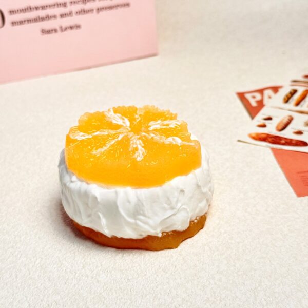 74【오렌지 시리즈】모방 식품 스퀴시 슬라임, 식품급 실리콘 소재로 수제 제작한 안전 무독한 스트레스 해소 장난감입니다. 손 근육 단련하고 정신적 스트레스를 완화해 드릴 뿐만 아니라 세탁 가능하며, 40000원 구매 시 무료 배송해 드립니다.