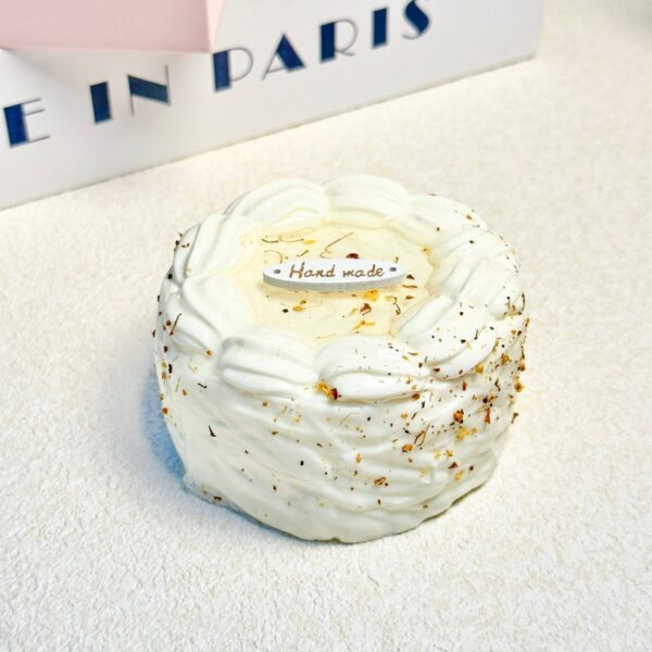 102【계화 크리스탈 케이크】모방 식품 스퀴시 슬라임, 식품급 실리콘 소재로 수제 제작한 안전 무독한 스트레스 해소 장난감입니다. 손 근육 단련하고 정신적 스트레스를 완화해 드릴 뿐만 아니라 세탁 가능하며, 40000원 구매 시 무료 배송해 드립니다.