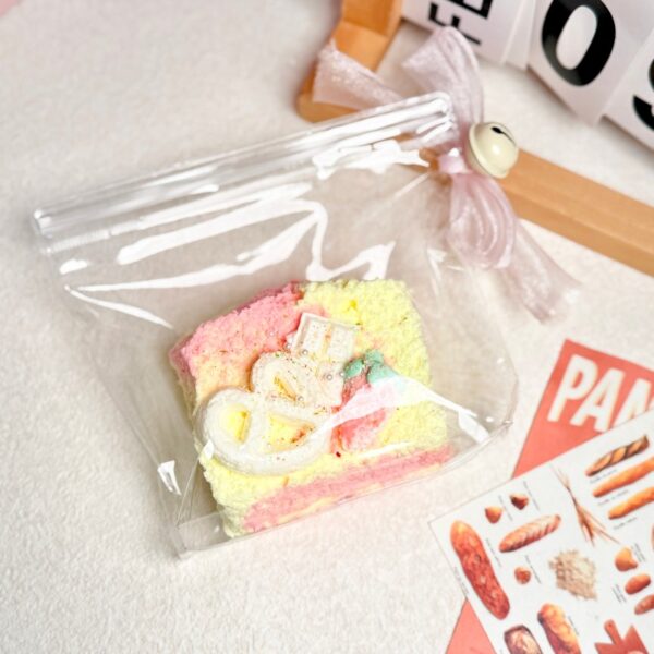 118【벚꽃쉐이크 더블토스트】모방 식품 스퀴시 슬라임, 식품급 실리콘 소재로 수제 제작한 안전 무독한 스트레스 해소 장난감입니다. 손 근육 단련하고 정신적 스트레스를 완화해 드릴 뿐만 아니라 세탁 가능하며, 40000원 구매 시 무료 배송해 드립니다.