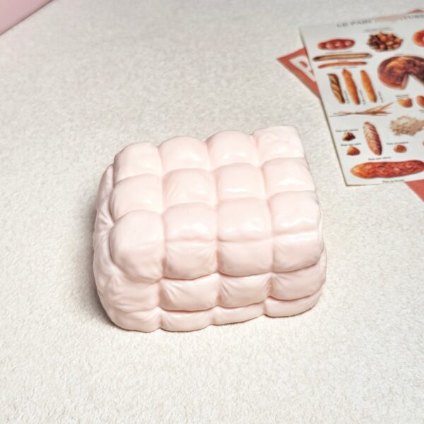 71【다운 시리즈】모방 식품 스퀴시 슬라임, 식품급 실리콘 소재로 수제 제작한 안전 무독한 스트레스 해소 장난감입니다. 손 근육 단련하고 정신적 스트레스를 완화해 드릴 뿐만 아니라 세탁 가능하며, 40000원 구매 시 무료 배송해 드립니다.