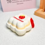 90【딸기 흘림 포켓빵】모방 식품 스퀴시 슬라임, 식품급 실리콘 소재로 수제 제작한 안전 무독한 스트레스 해소 장난감입니다. 손 근육 단련하고 정신적 스트레스를 완화해 드릴 뿐만 아니라 세탁 가능하며, 40000원 구매 시 무료 배송해 드립니다.