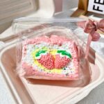 259【핑크 베리 토스트】모방 식품 스퀴시 슬라임, 식품급 실리콘 소재로 수제 제작한 안전 무독한 스트레스 해소 장난감입니다. 손 근육 단련하고 정신적 스트레스를 완화해 드릴 뿐만 아니라 세탁 가능하며, 40000원 구매 시 무료 배송해 드립니다.