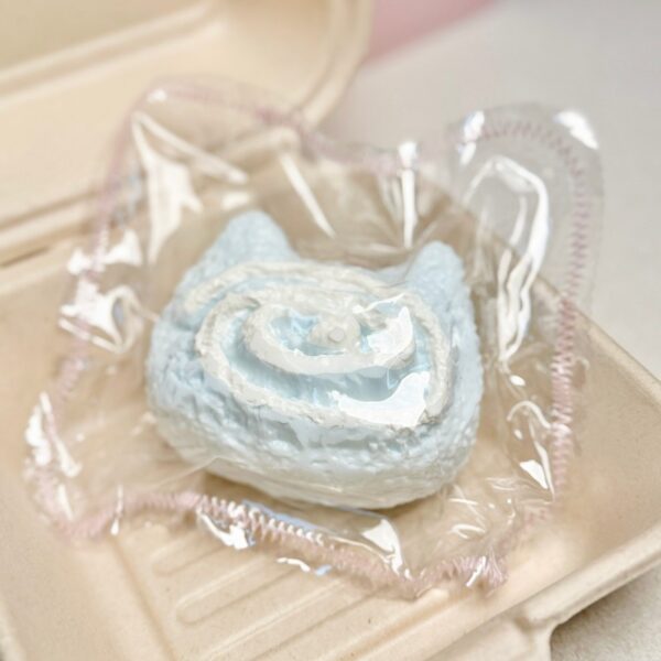 198【고양이머리 솔트토스트】모방 식품 스퀴시 슬라임, 식품급 실리콘 소재로 수제 제작한 안전 무독한 스트레스 해소 장난감입니다. 손 근육 단련하고 정신적 스트레스를 완화해 드릴 뿐만 아니라 세탁 가능하며, 40000원 구매 시 무료 배송해 드립니다.