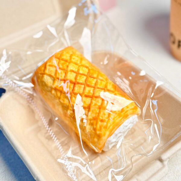 174【와플 빵 시리즈】모방 식품 스퀴시 슬라임, 식품급 실리콘 소재로 수제 제작한 안전 무독한 스트레스 해소 장난감입니다. 손 근육 단련하고 정신적 스트레스를 완화해 드릴 뿐만 아니라 세탁 가능하며, 40000원 구매 시 무료 배송해 드립니다.