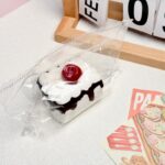 104【체리핑크 복숭아 시럽 케이크】모방 식품 스퀴시 슬라임, 식품급 실리콘 소재로 수제 제작한 안전 무독한 스트레스 해소 장난감입니다. 손 근육 단련하고 정신적 스트레스를 완화해 드릴 뿐만 아니라 세탁 가능하며, 40000원 구매 시 무료 배송해 드립니다.