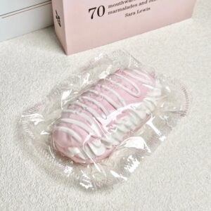 딸기 캐터러러 빵