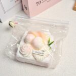 153【분옥 장미 시나몬 토스트】모방 식품 스퀴시 슬라임, 식품급 실리콘 소재로 수제 제작한 안전 무독한 스트레스 해소 장난감입니다. 손 근육 단련하고 정신적 스트레스를 완화해 드릴 뿐만 아니라 세탁 가능하며, 40000원 구매 시 무료 배송해 드립니다.