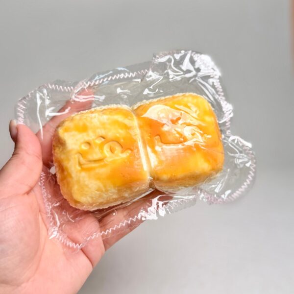 193【스마일 더블 브레드】모방 식품 스퀴시 슬라임, 식품급 실리콘 소재로 수제 제작한 안전 무독한 스트레스 해소 장난감입니다. 손 근육 단련하고 정신적 스트레스를 완화해 드릴 뿐만 아니라 세탁 가능하며, 40000원 구매 시 무료 배송해 드립니다.