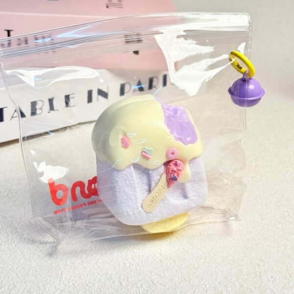 79【아이스크림 시리즈】모방 식품 스퀴시 슬라임, 식품급 실리콘 소재로 수제 제작한 안전 무독한 스트레스 해소 장난감입니다. 손 근육 단련하고 정신적 스트레스를 완화해 드릴 뿐만 아니라 세탁 가능하며, 40000원 구매 시 무료 배송해 드립니다.