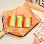 37【레인보우 풍선껌】모방 식품 스퀴시 슬라임, 식품급 실리콘 소재로 수제 제작한 안전 무독한 스트레스 해소 장난감입니다. 손 근육 단련하고 정신적 스트레스를 완화해 드릴 뿐만 아니라 세탁 가능하며, 40000원 구매 시 무료 배송해 드립니다.