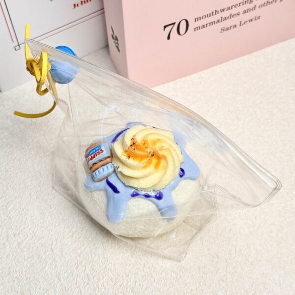 154【쿠키 소금빵】모방 식품 스퀴시 슬라임, 식품급 실리콘 소재로 수제 제작한 안전 무독한 스트레스 해소 장난감입니다. 손 근육 단련하고 정신적 스트레스를 완화해 드릴 뿐만 아니라 세탁 가능하며, 40000원 구매 시 무료 배송해 드립니다.