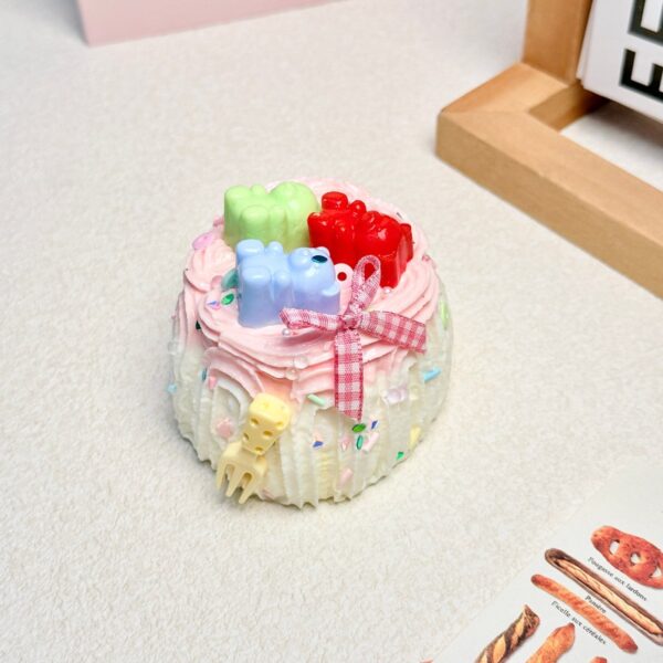 139【소녀풍 젤리 크림 케이크】모방 식품 스퀴시 슬라임, 식품급 실리콘 소재로 수제 제작한 안전 무독한 스트레스 해소 장난감입니다. 손 근육 단련하고 정신적 스트레스를 완화해 드릴 뿐만 아니라 세탁 가능하며, 40000원 구매 시 무료 배송해 드립니다.
