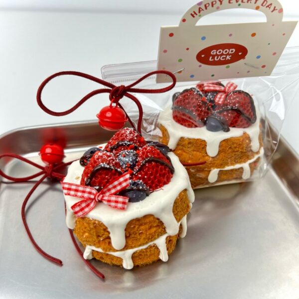 14【더블 크림 케이크 시리즈】모방 식품 스퀴시 슬라임, 식품급 실리콘 소재로 수제 제작한 안전 무독한 스트레스 해소 장난감입니다. 손 근육 단련하고 정신적 스트레스를 완화해 드릴 뿐만 아니라 세탁 가능하며, 40000원 구매 시 무료 배송해 드립니다.