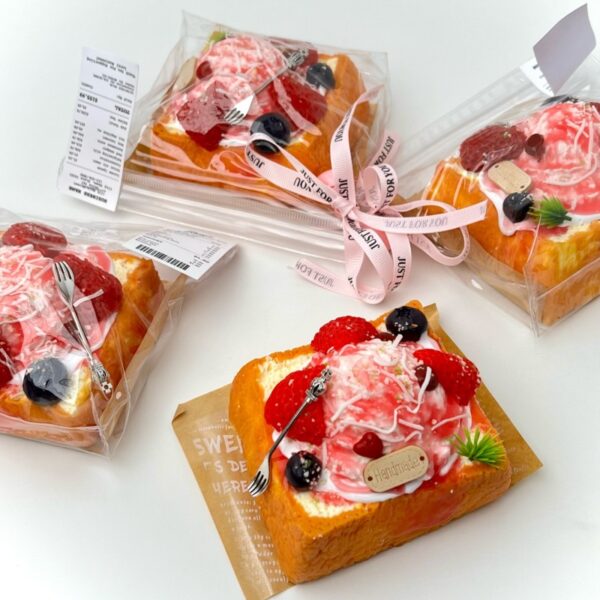 48【두툰 토스트 시리즈】모방 식품 스퀴시 슬라임, 식품급 실리콘 소재로 수제 제작한 안전 무독한 스트레스 해소 장난감입니다. 손 근육 단련하고 정신적 스트레스를 완화해 드릴 뿐만 아니라 세탁 가능하며, 40000원 구매 시 무료 배송해 드립니다.