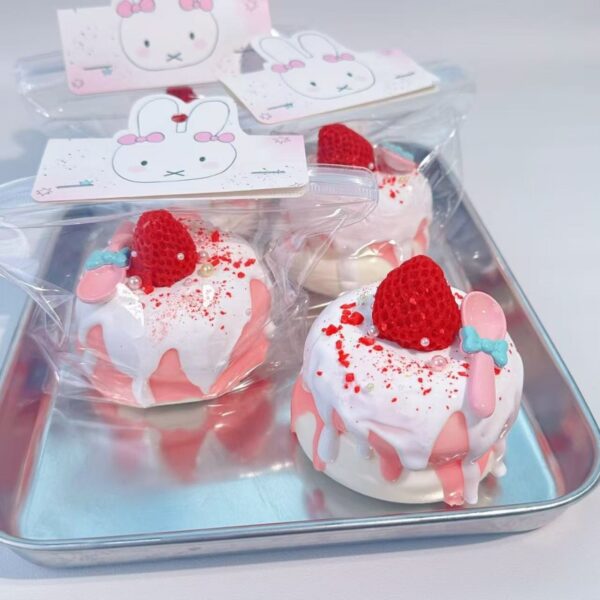 23【수플레 시리즈】모방 식품 스퀴시 슬라임, 식품급 실리콘 소재로 수제 제작한 안전 무독한 스트레스 해소 장난감입니다. 손 근육 단련하고 정신적 스트레스를 완화해 드릴 뿐만 아니라 세탁 가능하며, 40000원 구매 시 무료 배송해 드립니다.