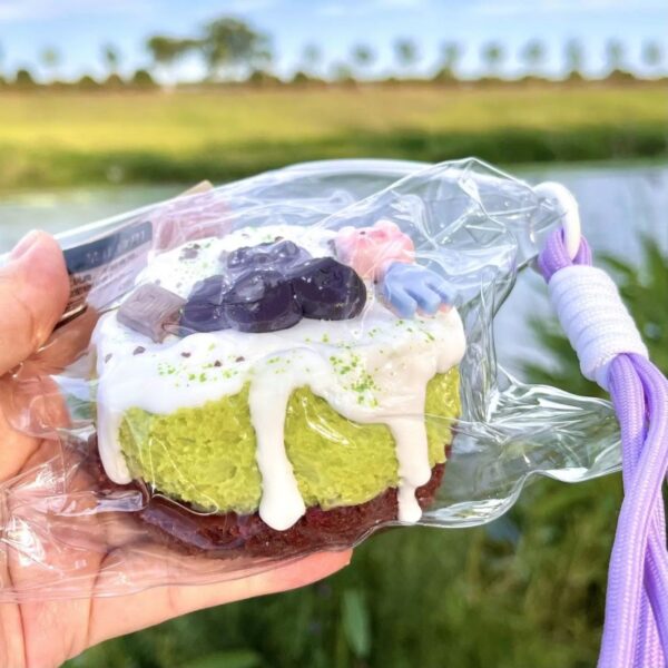 28【케이크 시리즈】모방 식품 스퀴시 슬라임, 식품급 실리콘 소재로 수제 제작한 안전 무독한 스트레스 해소 장난감입니다. 손 근육 단련하고 정신적 스트레스를 완화해 드릴 뿐만 아니라 세탁 가능하며, 40000원 구매 시 무료 배송해 드립니다.