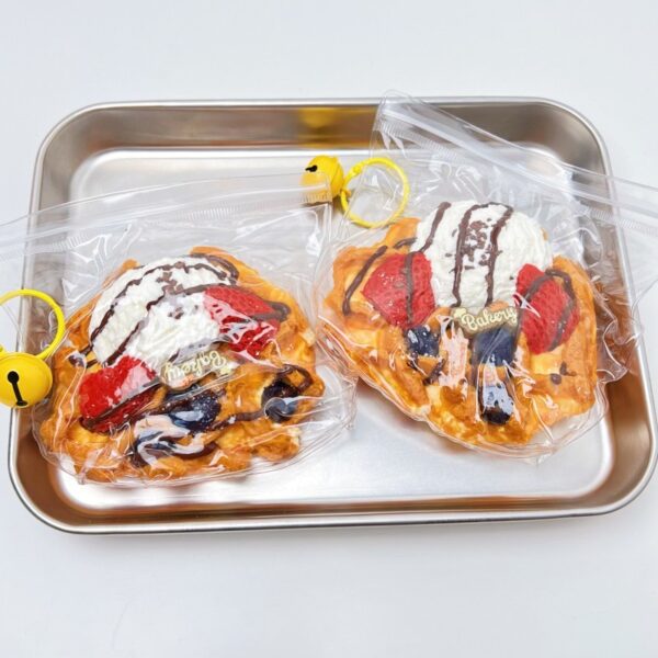 31【와플 시리즈 】모방 식품 스퀴시 슬라임, 식품급 실리콘 소재로 수제 제작한 안전 무독한 스트레스 해소 장난감입니다. 손 근육 단련하고 정신적 스트레스를 완화해 드릴 뿐만 아니라 세탁 가능하며, 40000원 구매 시 무료 배송해 드립니다.