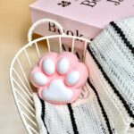 62【고양이 발 시리즈】모방 식품 스퀴시 슬라임, 식품급 실리콘 소재로 수제 제작한 안전 무독한 스트레스 해소 장난감입니다. 손 근육 단련하고 정신적 스트레스를 완화해 드릴 뿐만 아니라 세탁 가능하며, 40000원 구매 시 무료 배송해 드립니다.