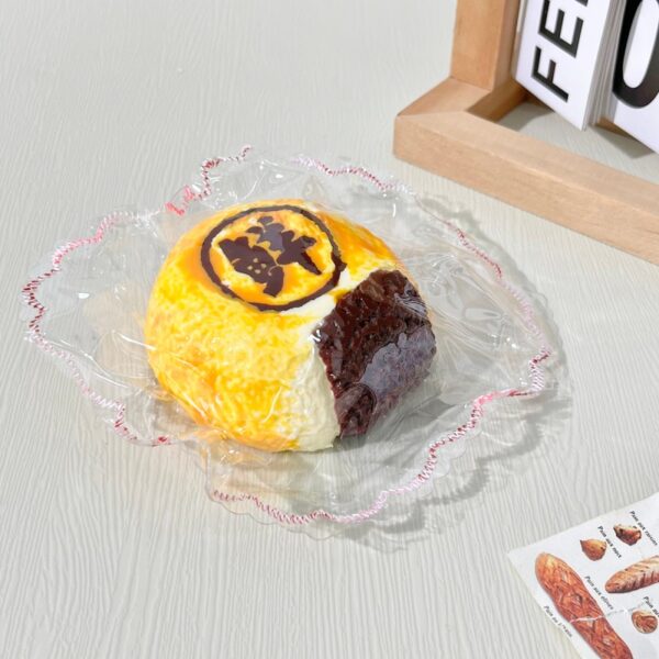 329【빵 시리즈(폭발촉감)】모방 식품 스퀴시 슬라임, 식품급 실리콘 소재로 수제 제작한 안전 무독한 스트레스 해소 장난감입니다. 손 근육 단련하고 정신적 스트레스를 완화해 드릴 뿐만 아니라 세탁 가능하며, 40000원 구매 시 무료 배송해 드립니다.